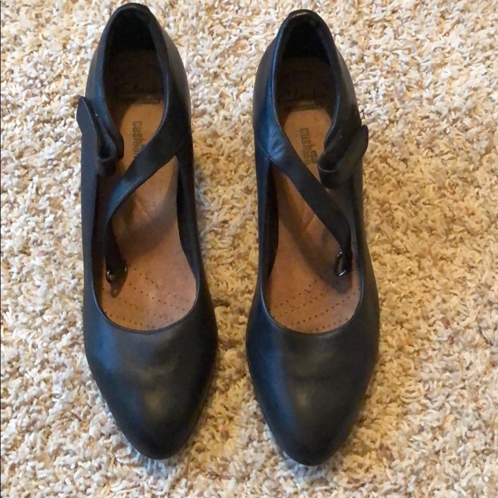 Soft cushion black heels